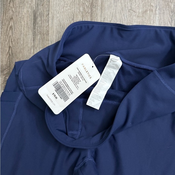 Fabletics • High Waist Cold Weather Pocket Leggings - Picture 5 of 8